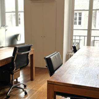 Bureau privé 10 m² 4 postes Coworking Rue de la Bourse Paris 75002 - photo 1